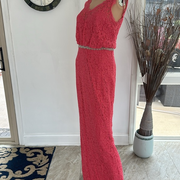 Watermelon pink lace a cut dress - Picture 5 of 5